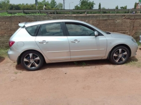 Mazda 3, année 2005 Boîte manuelle 